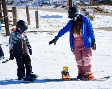 Picture of Little Shredders Ski (Ages 7-11 | Beginner Lesson)